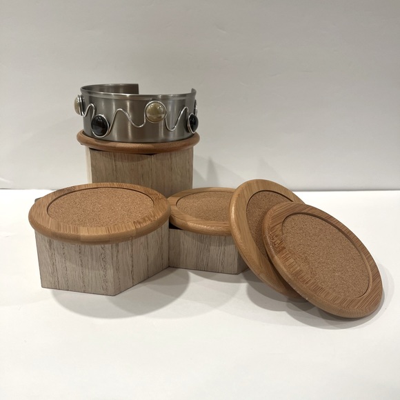 NEW‼️Jeweled Drink Coaster Set - Picture 8 of 9